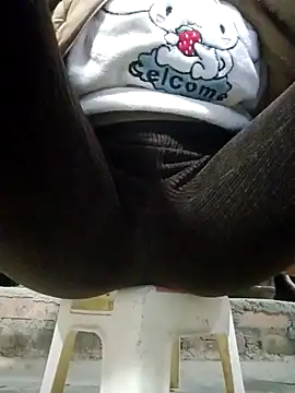 JasminePham online show from February 10, 2025, 7:36 am