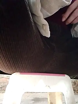 JasminePham online show from March 4, 2025, 1:23 am