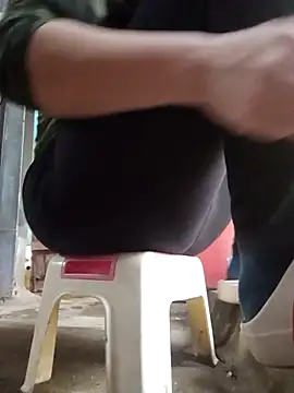 JasminePham online show from March 12, 2025, 12:53 am