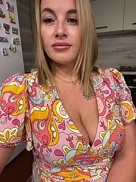 Cute Hot Alice online show from June 7, 2026, 8:34 pm