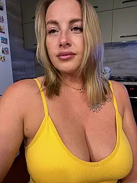 Cute Hot Alice online show from July 2, 2026, 9:21 pm