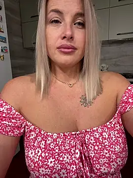 Cute Hot Alice online show from July 11, 2026, 10:11 pm