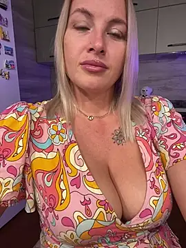 Cute Hot Alice online show from July 15, 2026, 9:20 pm
