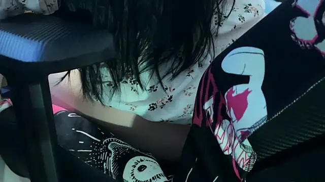 KiraLiLime online show from March 8, 2025, 3:24 pm