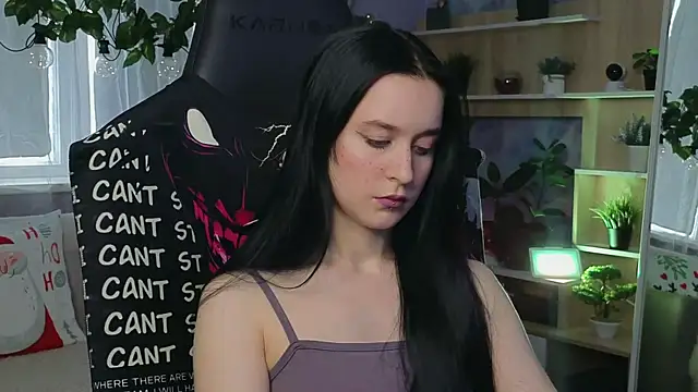 KiraLiLime online show from March 15, 2025, 12:02 pm