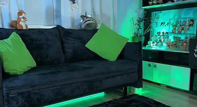 KiraLiLime online show from February 7, 2026, 10:46 pm