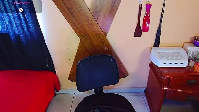 Snapshot of bdsmsubdirty chatting on October 27, 2025, 8:57 pm bdsmsubdirty online show from October 27, 2025, 8:57 pm