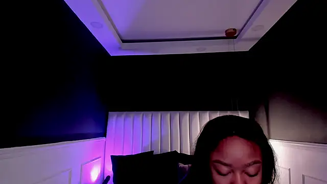 Snapshot of mia_schwarz chatting on April 24, 2026, 11:34 am mia schwarz online show from April 24, 2026, 11:34 am