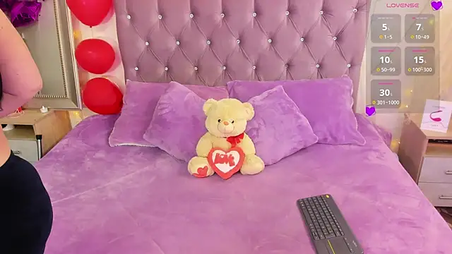 Kharla Marin online show from March 5, 2025, 8:00 pm