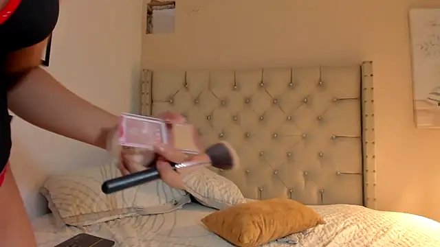 vanesasexyhot21 online show from February 3, 2026, 6:40 am