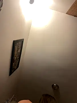 Snapshot of kikiwonderbar chatting on December 1, 2024, 7:03 pm kikiwonderbar online show from December 1, 2024, 7:03 pm