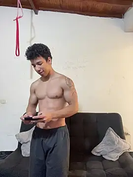 ethan noir online show from October 11, 2025, 3:21 pm