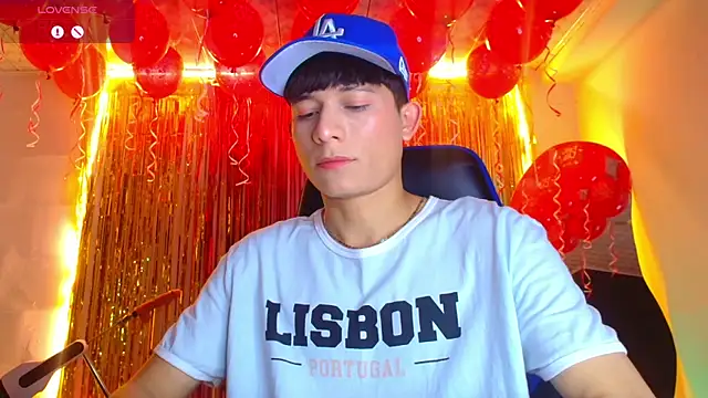 bryamer 19 online show from September 19, 2025, 1:07 am