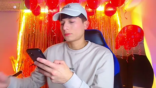 bryamer 19 online show from September 20, 2025, 1:06 am