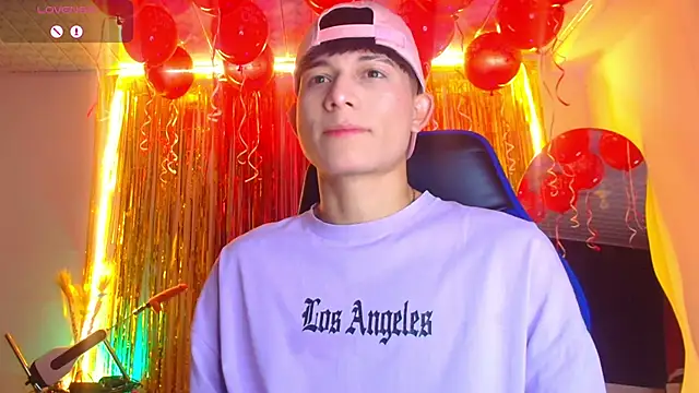 bryamer 19 online show from September 27, 2025, 1:10 am