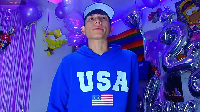 bryamer 19 online show from October 14, 2025, 11:05 pm