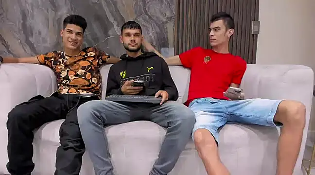 hot day online show from December 24, 2024, 1:06 am