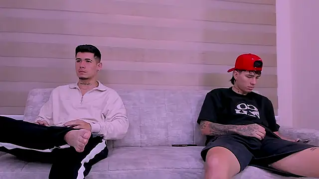 hot day online show from February 6, 2025, 8:13 pm