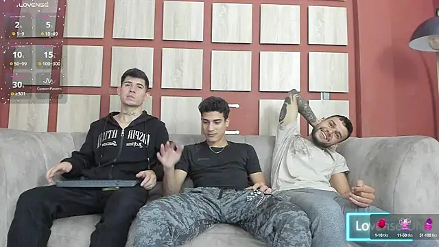 hot day online show from March 13, 2025, 1:54 am