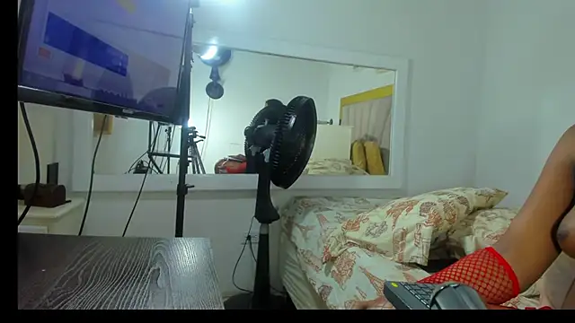 Evelonga 707 online show from January 31, 2025, 7:08 pm