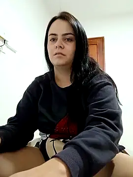 Im Amelia online show from March 4, 2025, 8:05 pm