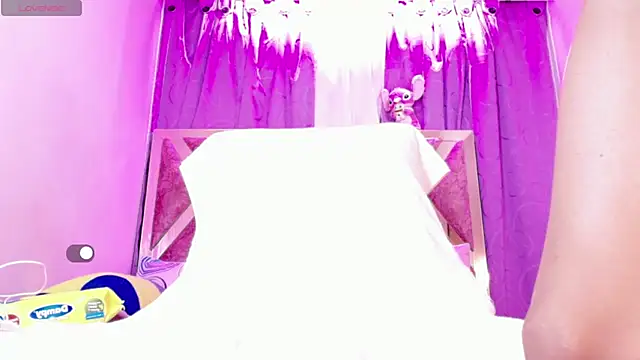 Doll IvannaTs online show from May 14, 2026, 9:27 am