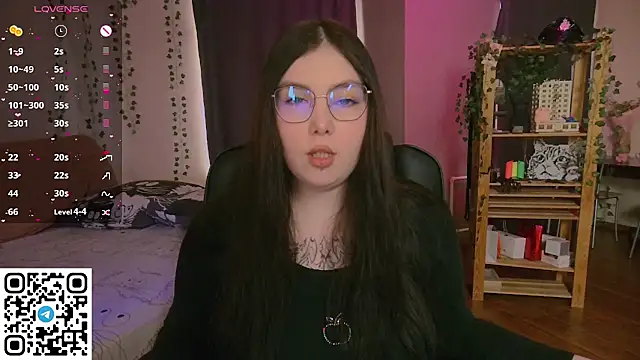 Snapshot of Arizonaa_Muse chatting on February 24, 2026, 8:12 am Arizonaa Muse online show from February 24, 2026, 8:12 am