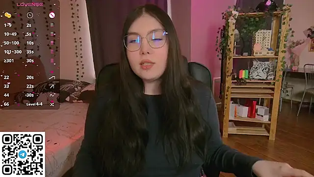 Snapshot of Arizonaa_Muse chatting on February 25, 2026, 7:18 am Arizonaa Muse online show from February 25, 2026, 7:18 am