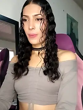 Lanna hott  online show from March 1, 2026, 8:00 pm