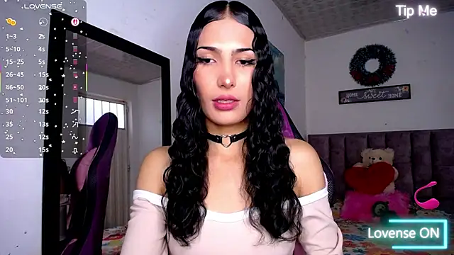 Lanna hott  online show from July 28, 2026, 8:52 pm
