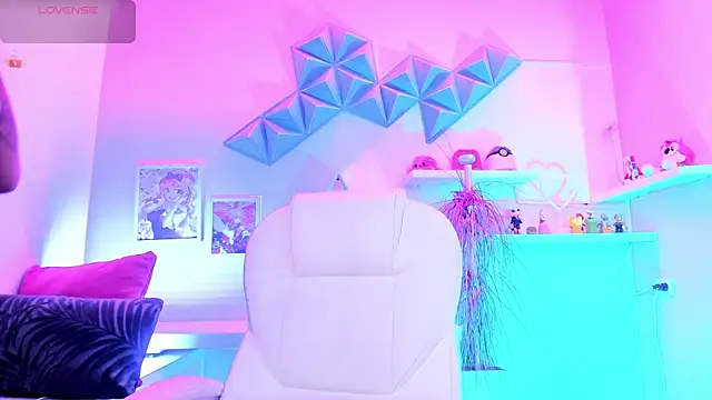 Valkiria ponce online show from November 14, 2025, 5:17 am