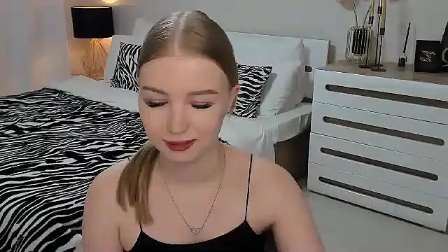 shy  lady online show from March 20, 2025, 1:02 am