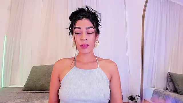 Snapshot of Yasiir_0229 chatting on October 16, 2025, 5:19 am Yasiir 0229 online show from October 16, 2025, 5:19 am