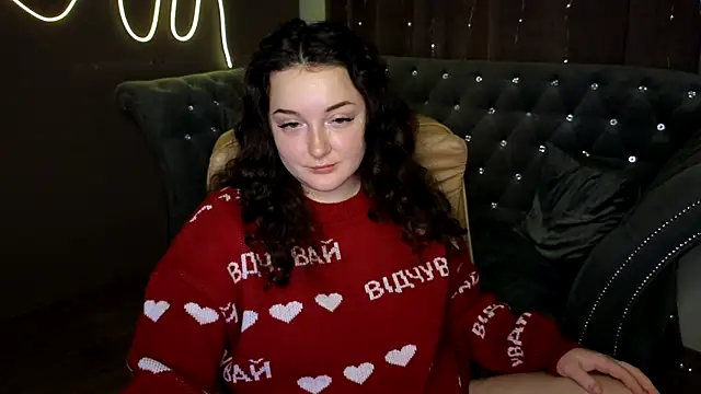 GloriNichols online show from December 7, 2024, 6:43 am