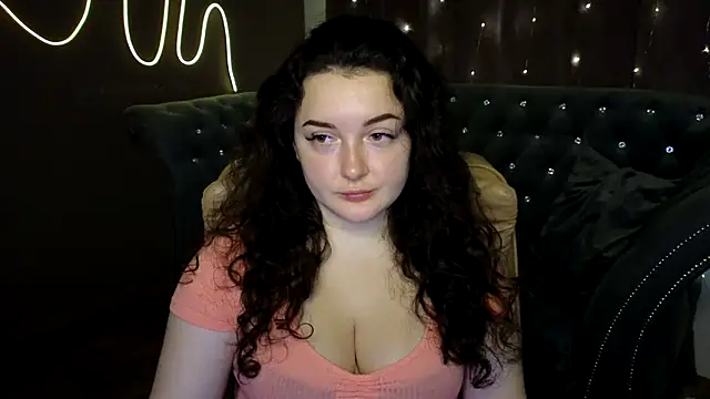 GloriNichols online show from December 12, 2024, 7:08 am