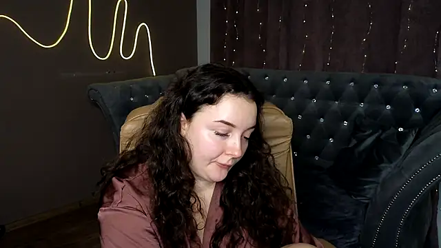 GloriNichols online show from January 13, 2025, 11:19 am