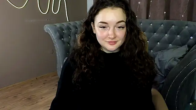 GloriNichols online show from January 24, 2025, 6:57 am