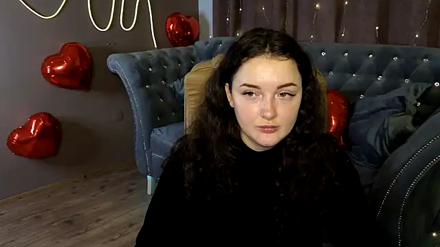 GloriNichols online show from February 3, 2025, 12:57 pm