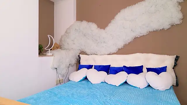 GloriNichols online show from November 15, 2025, 6:22 am