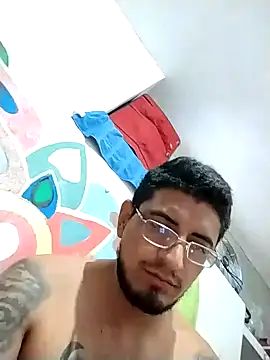 ale3J4a online show from January 1, 2025, 6:27 pm