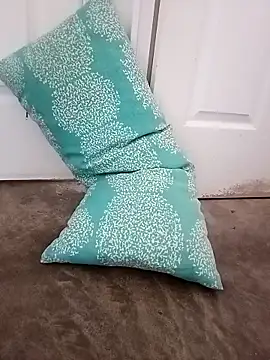 ale3J4a online show from October 17, 2025, 5:26 pm