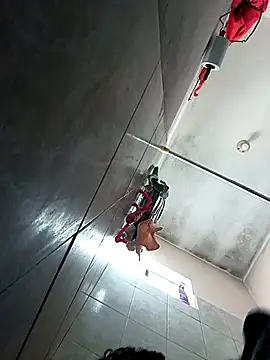 Snapshot of ale3J4a chatting on February 27, 2026, 9:48 pm ale3J4a online show from February 27, 2026, 9:48 pm