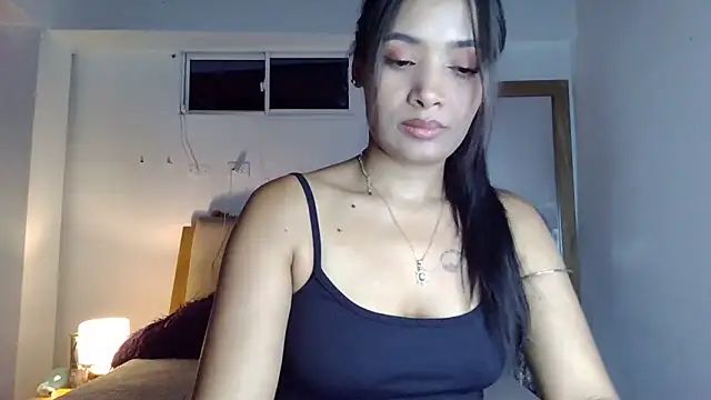 Snapshot of sabrina_brunette chatting on May 24, 2026, 5:01 am sabrina brunette online show from May 24, 2026, 5:01 am