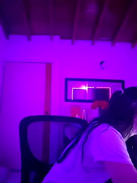 Snapshot of AbbyBaker222 chatting on November 14, 2025, 9:30 am AbbyBaker222 online show from November 14, 2025, 9:30 am