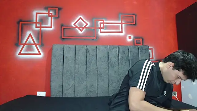 Snapshot of FerneyManti chatting on October 26, 2025, 1:28 pm FerneyManti online show from October 26, 2025, 1:28 pm