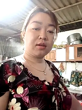 Snapshot of VyOanh2K chatting on February 19, 2025, 2:44 am VyOanh2K online show from February 19, 2025, 2:44 am