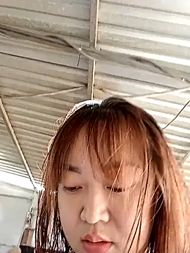 Snapshot of VyOanh2K chatting on February 20, 2025, 6:28 am VyOanh2K online show from February 20, 2025, 6:28 am