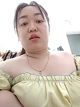 Snapshot of VyOanh2K chatting on February 20, 2025, 1:30 pm VyOanh2K online show from February 20, 2025, 1:30 pm