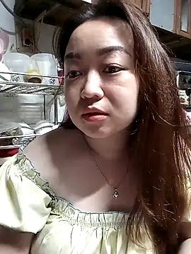 Snapshot of VyOanh2K chatting on March 13, 2025, 12:56 pm VyOanh2K online show from March 13, 2025, 12:56 pm