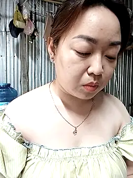 Snapshot of VyOanh2K chatting on March 16, 2025, 5:36 am VyOanh2K online show from March 16, 2025, 5:36 am